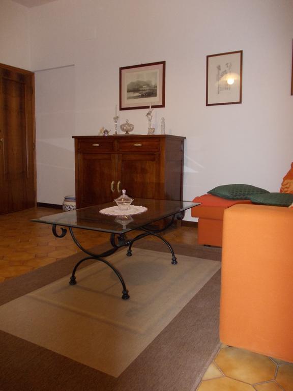 Casa Ricciardi Appartement Chianni Buitenkant foto